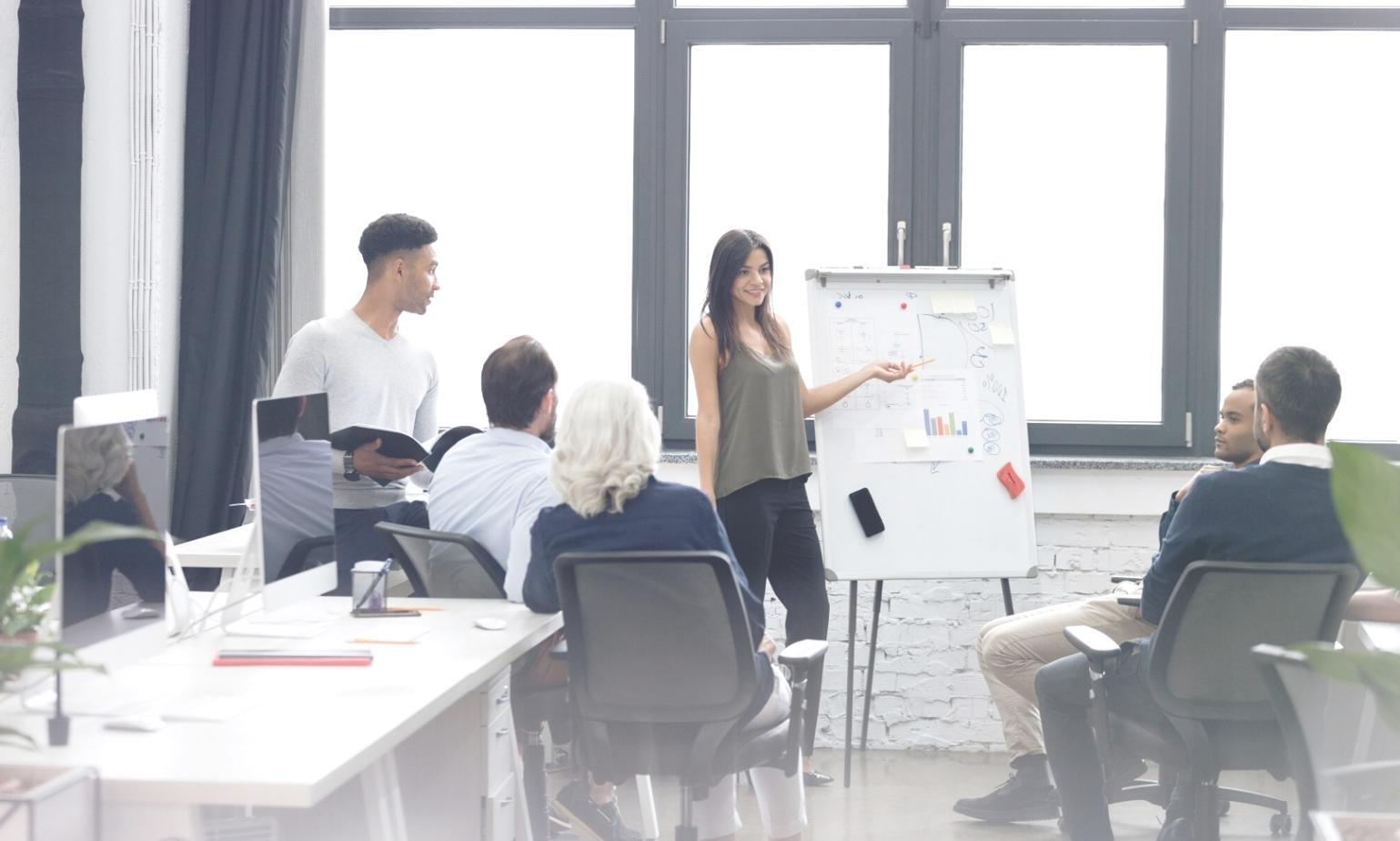 Modern web design workspace showing collaborative learning environment